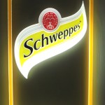 Display Latinha Schweppes